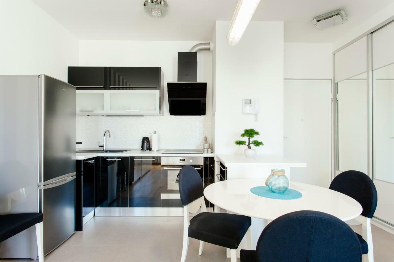 New Luxury Apartment Nives On Seaside Σπλιτ Εξωτερικό φωτογραφία