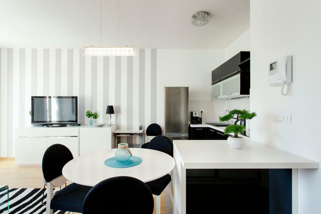 New Luxury Apartment Nives On Seaside Σπλιτ Εξωτερικό φωτογραφία